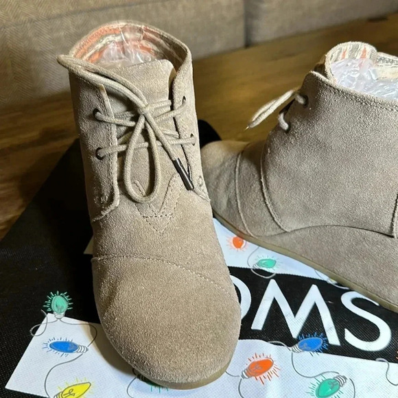 Tom’s Women Suede Tan Wedge Ankle Bootie Shoe Size 8 - Picture 7 of 14